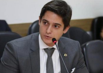 Veiga defende controle ‘majoritário’ do saneamento básico pelo governo da Bahia