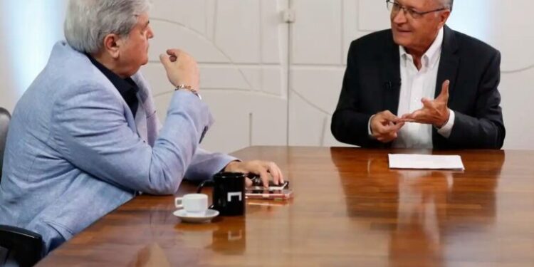 Em entrevista, Alckmin defende investigação rigorosa sobre Master