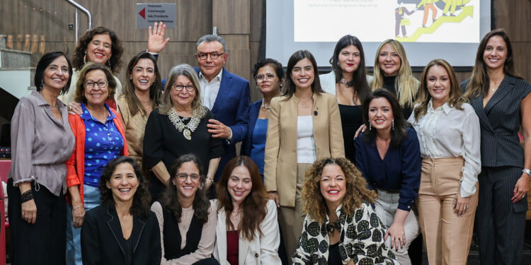 FJM lança estratégia “Lidera 40” para ampliar bancada feminina na Câmara Federal